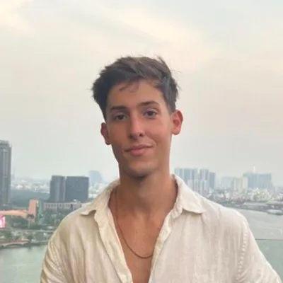 Felipe Pinto, founder of Review2XML, the tool that puts Shopify product reviews on Google Shopping